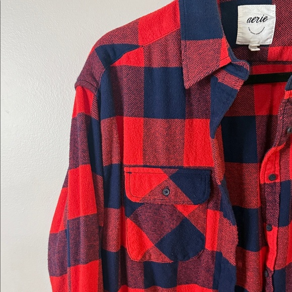 Aerie Red and Black flannel - Picture 3 of 5